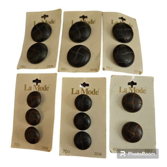 VTG LA MODE Black and Brown Leather Look Coat Buttons - Picture 1 of 9